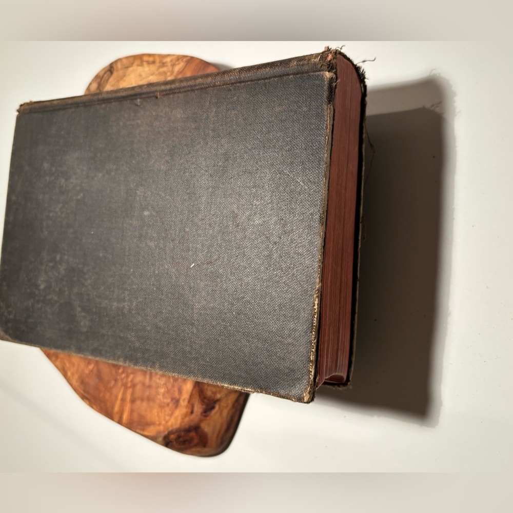 Antique ASV Bible w/ Maps & Early Print Details - Picture 8 of 16